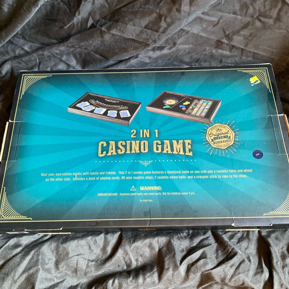 2 in 1 Casino Game Set - Black and Gold